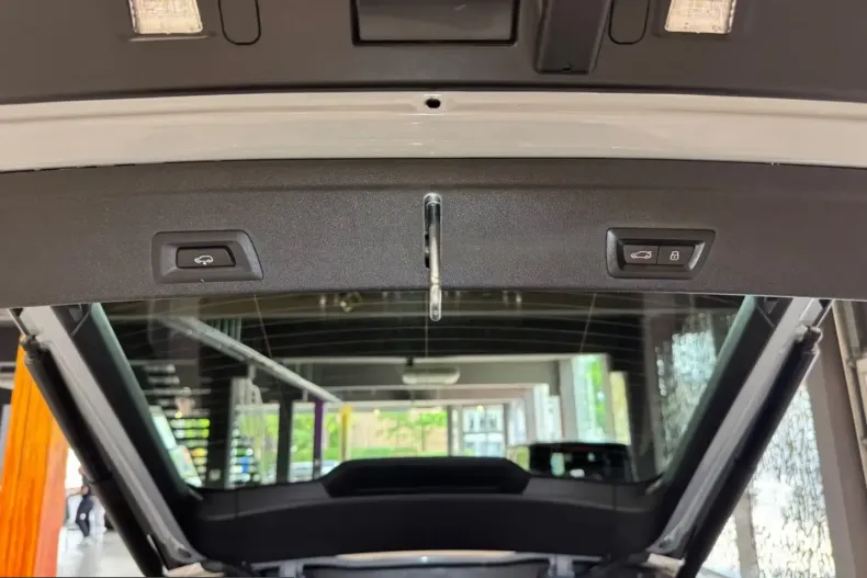 BMW X6 (Seria X) din 2024 cu 37.718 km - oferta BMW202765 - foto 28