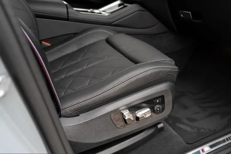 BMW X6 (Seria X) din 2025 cu 24.990 km - oferta BMW202768 - foto 14