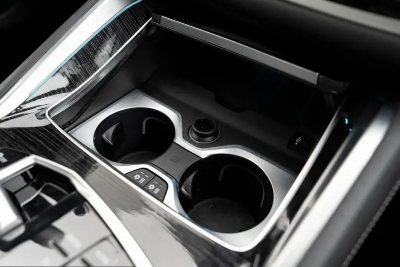 BMW X6 (Seria X) din 2025 cu 24.990 km - oferta BMW202768 - foto 18