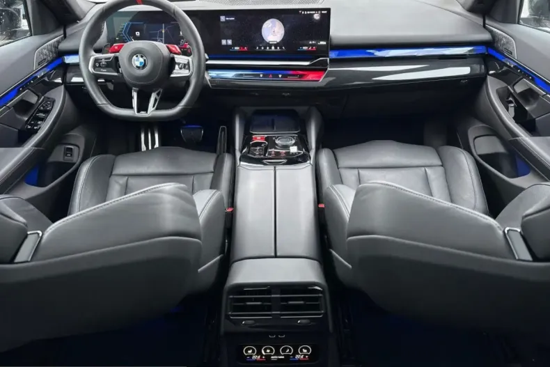 BMW M5 (Seria 5) din 2025 cu 18.290 km - oferta BMW202770 - foto 14