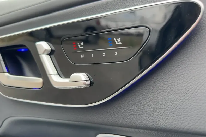 Mercedes-Benz CLE 300 (Clasa CLE) din 2024 cu 9.715 km - oferta MER202772 - foto 13