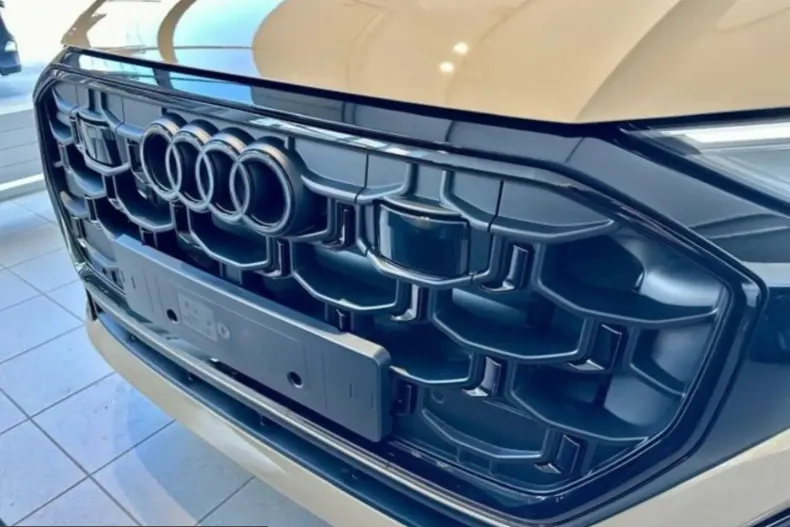 Audi Q8 din 2026 cu 15 km - oferta AUD202773 - foto 6