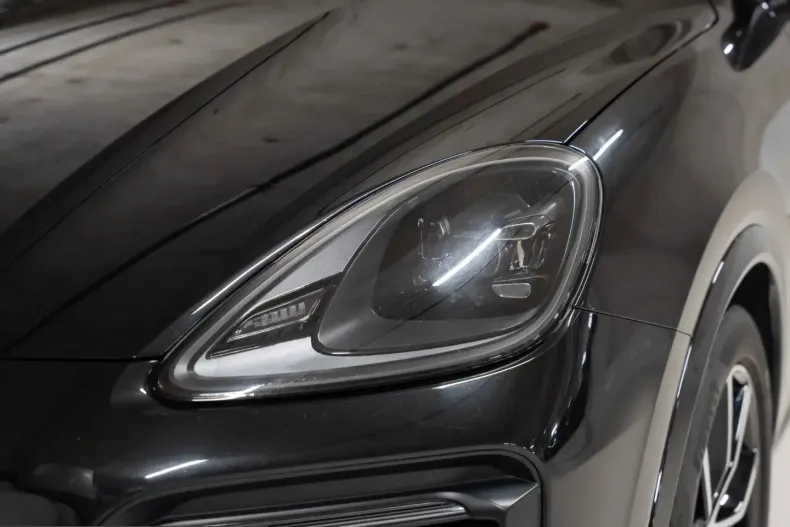 Porsche Cayenne din 2023 cu 69.800 km - oferta POR202777 - foto 12