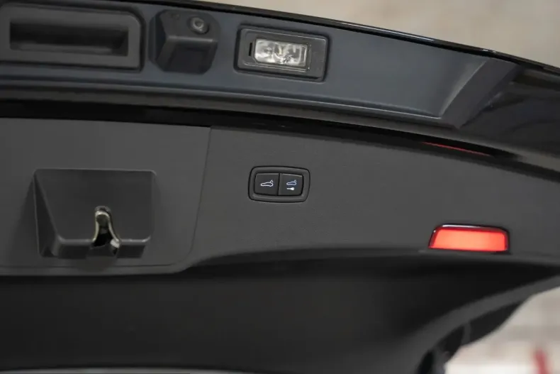 Porsche Cayenne din 2023 cu 69.800 km - oferta POR202777 - foto 33