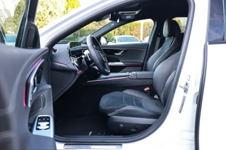 Mercedes-Benz E 220 (Clasa E) din 2025 cu 13.238 km - oferta MER202780 - foto 8