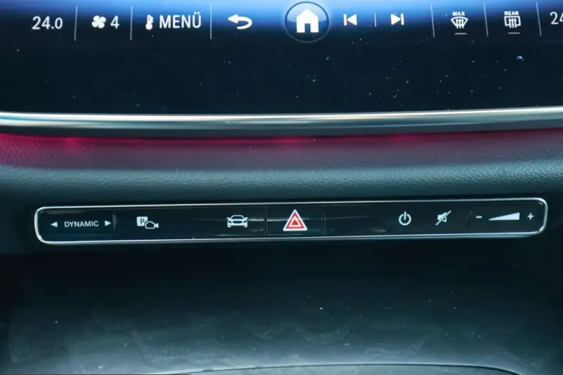 Mercedes-Benz E 220 (Clasa E) din 2025 cu 13.238 km - oferta MER202780 - foto 12