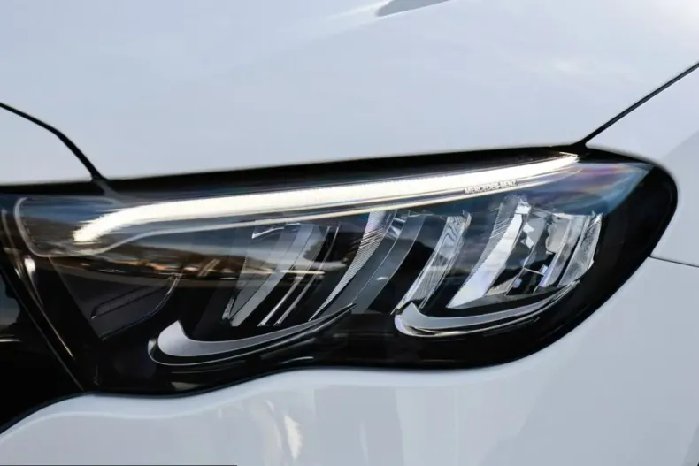 Mercedes-Benz E 220 (Clasa E) din 2025 cu 13.238 km - oferta MER202780 - foto 24