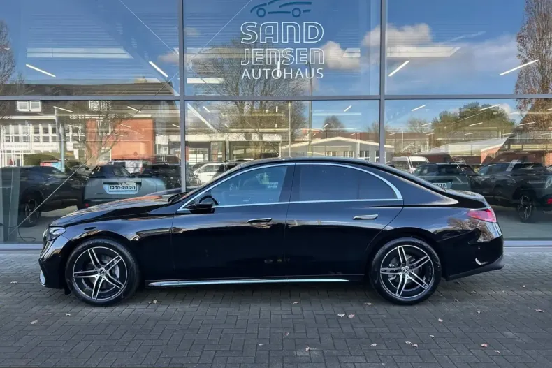 Mercedes-Benz E 220 (Clasa E) din 2025 cu 10.000 km - oferta MER202786 - foto 2