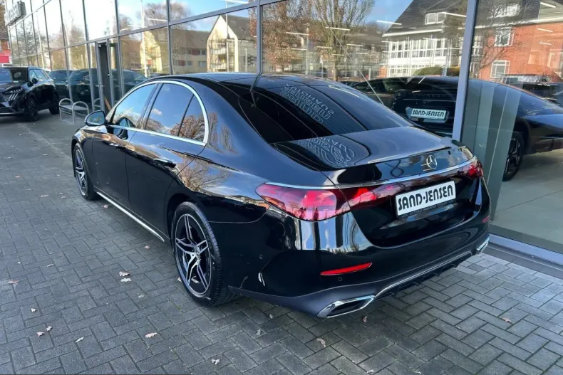 Mercedes-Benz E 220 (Clasa E) din 2025 cu 10.000 km - oferta MER202786 - foto 3