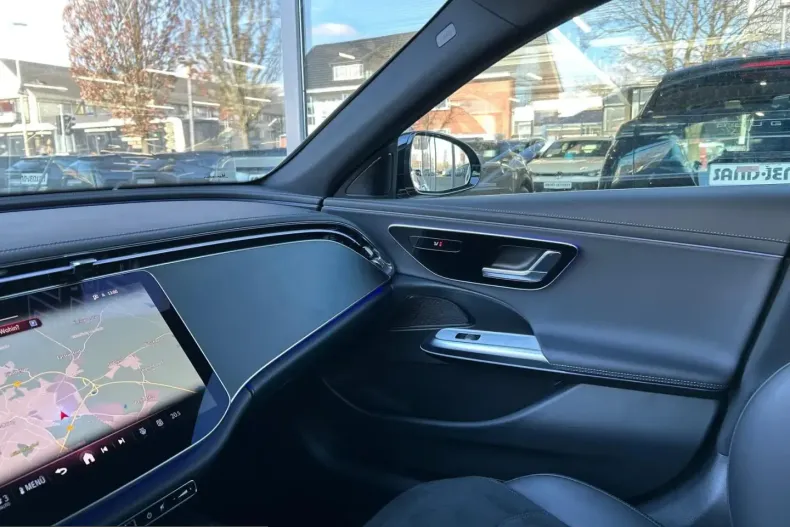 Mercedes-Benz E 220 (Clasa E) din 2025 cu 10.000 km - oferta MER202786 - foto 20