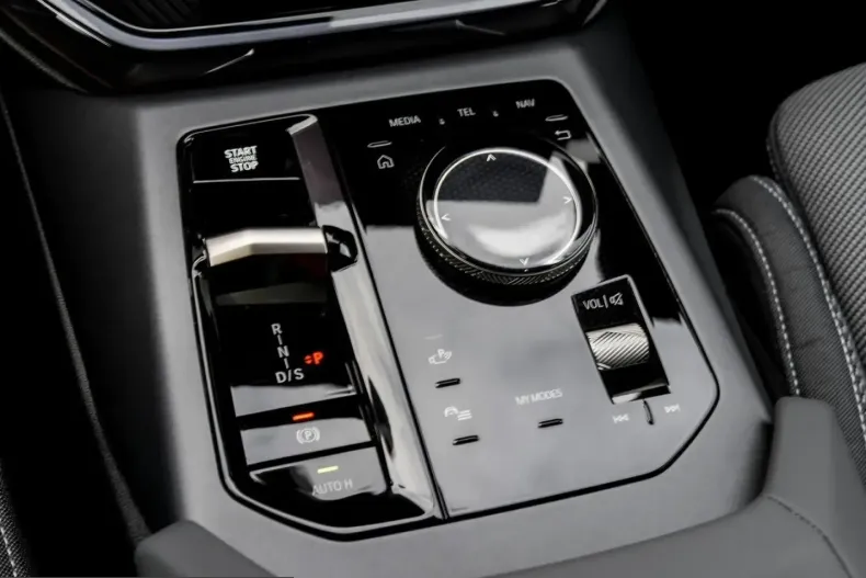 BMW X3 (Seria X) din 2025 cu 12.137 km - oferta BMW202788 - foto 10