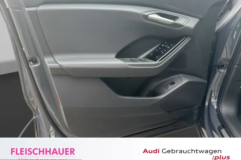 Audi Q6 e-tron din 2025 cu 5.827 km - oferta AUD202797 - foto 12