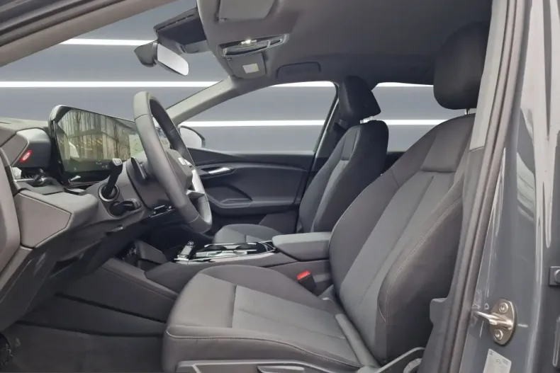 Audi Q6 e-tron din 2025 cu 8.950 km - oferta AUD202800 - foto 21