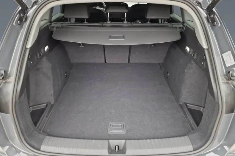 Audi Q6 e-tron din 2025 cu 8.950 km - oferta AUD202800 - foto 24