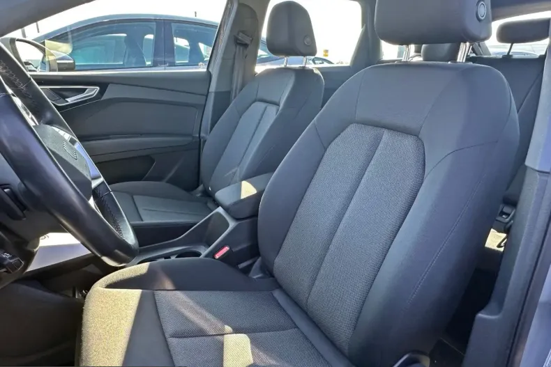 Audi Q4 e-tron din 2024 cu 25.290 km - oferta AUD202802 - foto 8