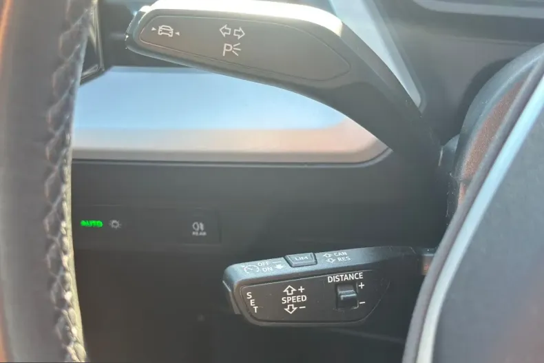 Audi Q4 e-tron din 2024 cu 25.290 km - oferta AUD202802 - foto 13