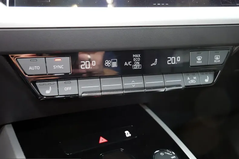 Audi Q4 e-tron din 2024 cu 9.900 km - oferta AUD202803 - foto 14