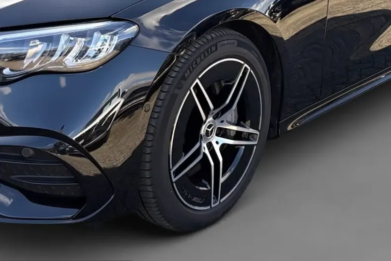 Mercedes-Benz E 200 (Clasa E) din 2025 cu 16.678 km - oferta MER202807 - foto 11