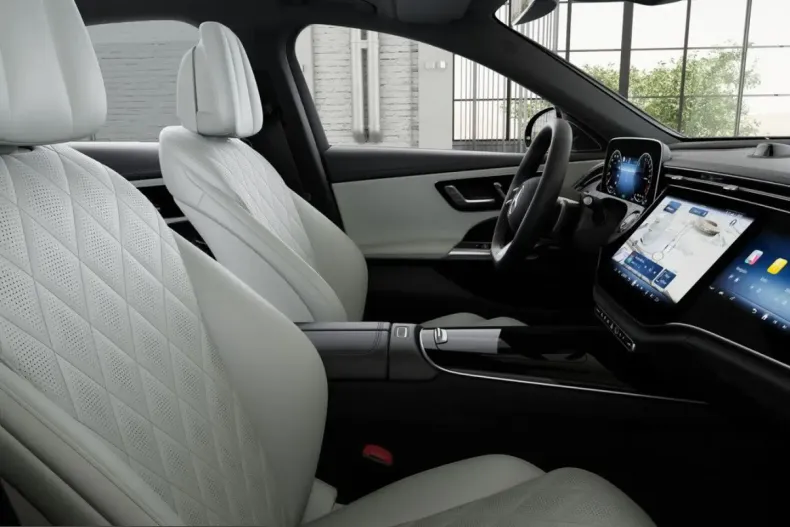 Mercedes-Benz E 400 (Clasa E) din 2025 cu 33.823 km - oferta MER202810 - foto 10