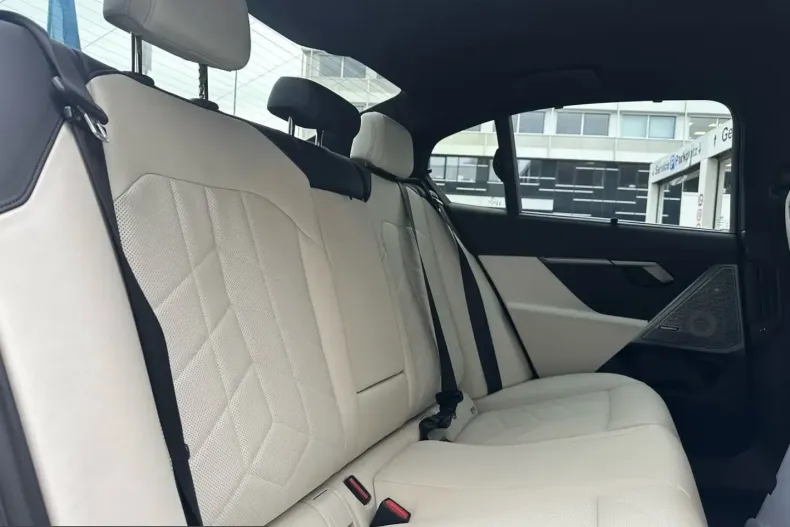 BMW 550 (Seria 5) din 2025 cu 25.800 km - oferta BMW202814 - foto 15