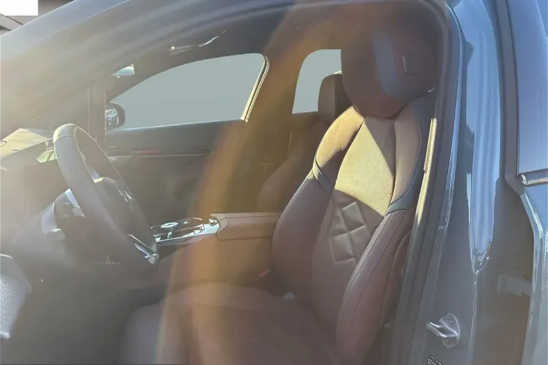 BMW 520 (Seria 5) din 2025 cu 21.848 km - oferta BMW202815 - foto 8