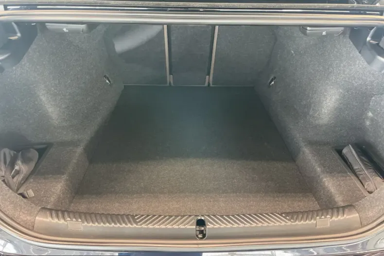 BMW 520 (Seria 5) din 2025 cu 25.530 km - oferta BMW202816 - foto 13