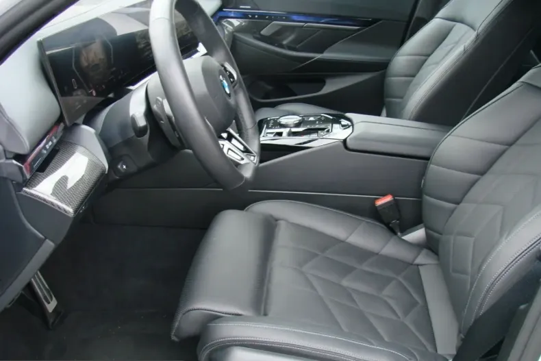 BMW 520 (Seria 5) din 2025 cu 24.408 km - oferta BMW202817 - foto 17