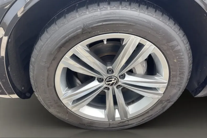 Volkswagen Touareg din 2023 cu 58.058 km - oferta VOL202824 - foto 6