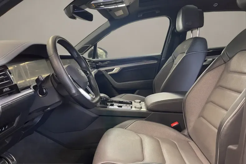 Volkswagen Touareg din 2023 cu 58.058 km - oferta VOL202824 - foto 7