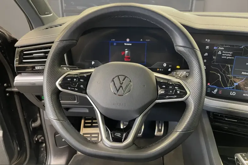 Volkswagen Touareg din 2023 cu 58.058 km - oferta VOL202824 - foto 10