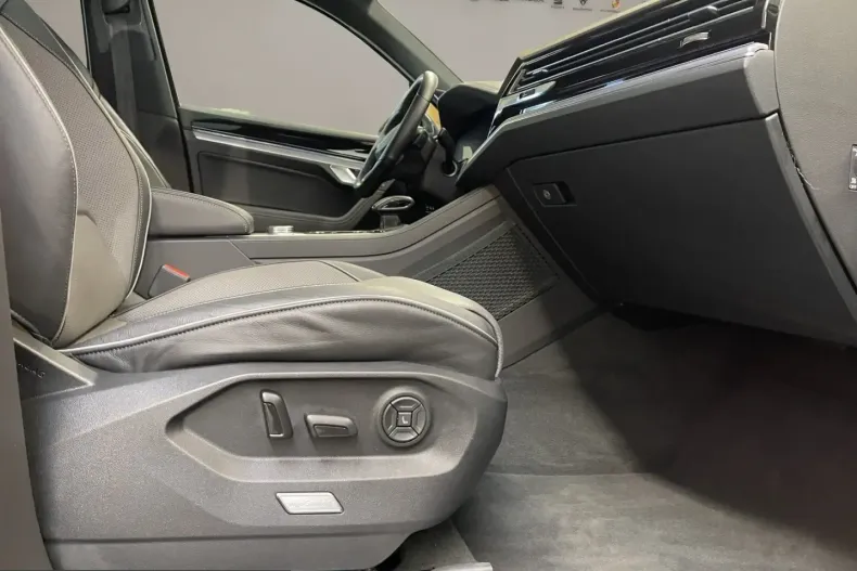 Volkswagen Touareg din 2023 cu 58.058 km - oferta VOL202824 - foto 17