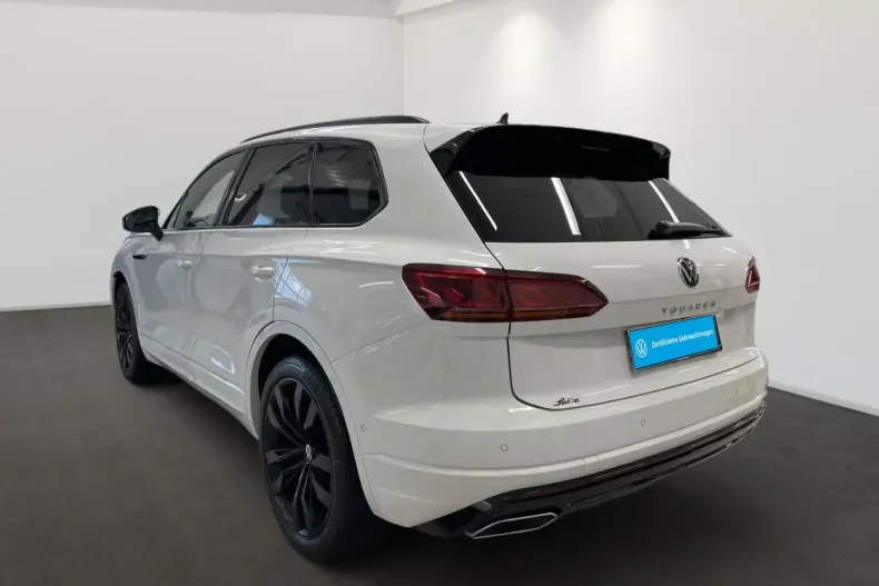Volkswagen Touareg din 2023 cu 52.390 km - oferta VOL202825 - foto 3