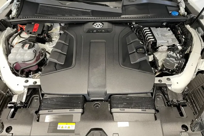 Volkswagen Touareg din 2023 cu 52.390 km - oferta VOL202825 - foto 7