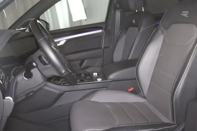 Volkswagen Touareg din 2023 cu 44.442 km - oferta VOL202826 - foto 10