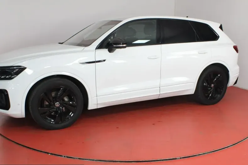 Volkswagen Touareg din 2023 cu 44.442 km - oferta VOL202826 - foto 24