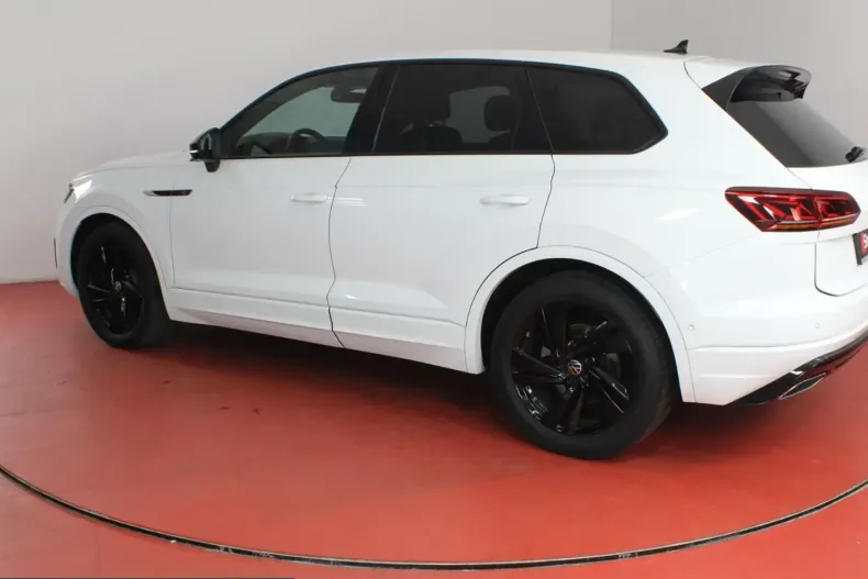 Volkswagen Touareg din 2023 cu 44.442 km - oferta VOL202826 - foto 28