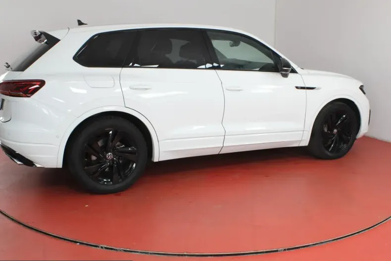 Volkswagen Touareg din 2023 cu 44.442 km - oferta VOL202826 - foto 33