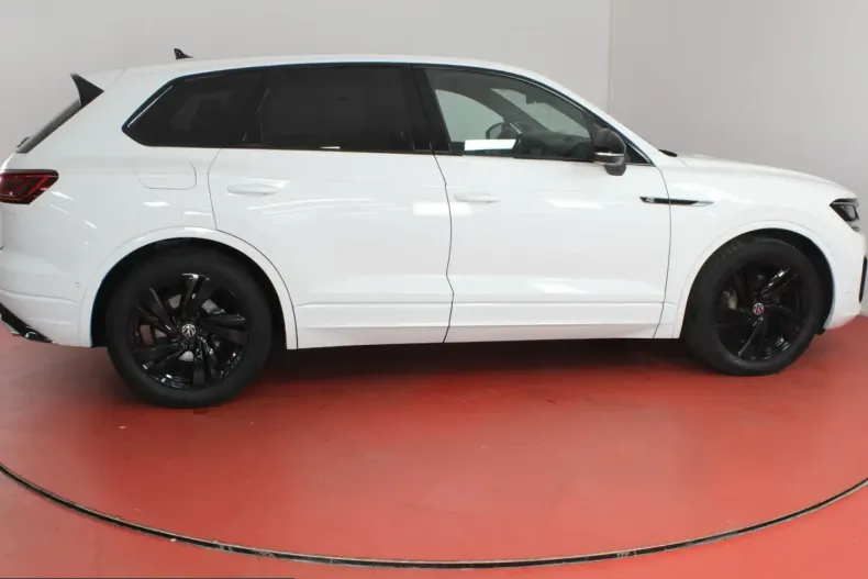 Volkswagen Touareg din 2023 cu 44.442 km - oferta VOL202826 - foto 34