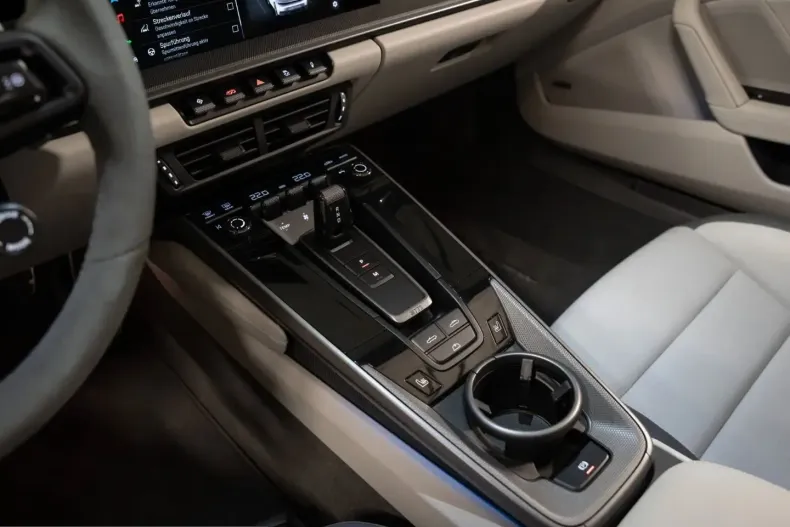 Porsche 992 din 2024 cu 6.800 km - oferta POR202828 - foto 31