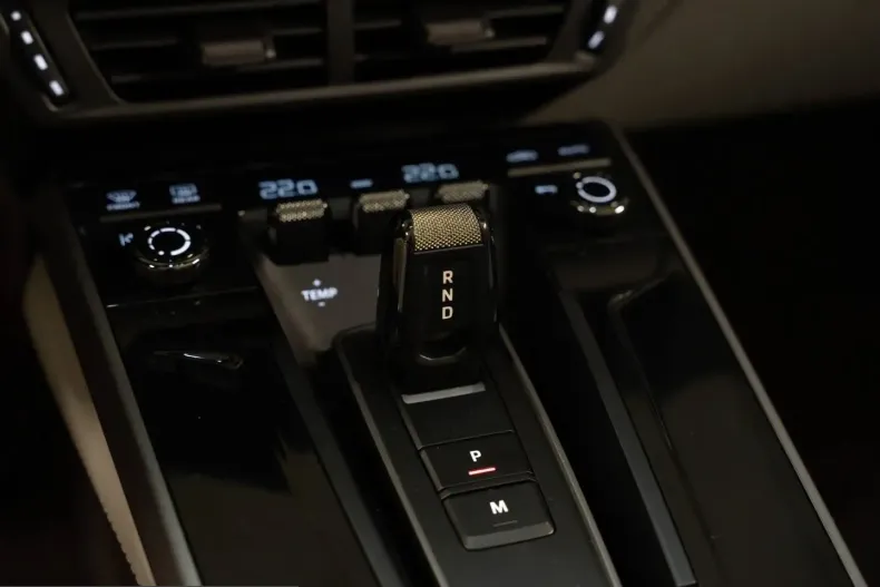 Porsche 992 din 2024 cu 6.800 km - oferta POR202828 - foto 33