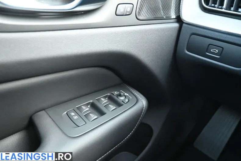 Volvo XC60 din 2025 cu 19.000 km - oferta VOL202829 - foto 28