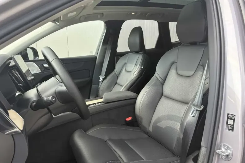 Volvo XC60 din 2025 cu 15.000 km - oferta VOL202830 - foto 5