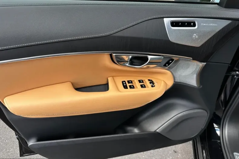 Volvo XC90 din 2024 cu 4.745 km - oferta VOL202837 - foto 14