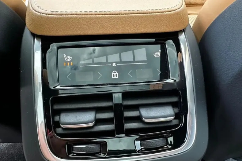 Volvo XC90 din 2024 cu 4.745 km - oferta VOL202837 - foto 27