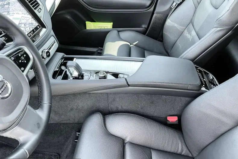 Volvo XC90 din 2024 cu 26.521 km - oferta VOL202838 - foto 13