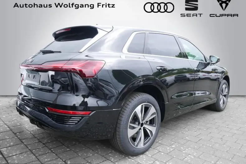 Audi Q8 e-tron din 2023 cu 12.500 km - oferta AUD202841 - foto 3