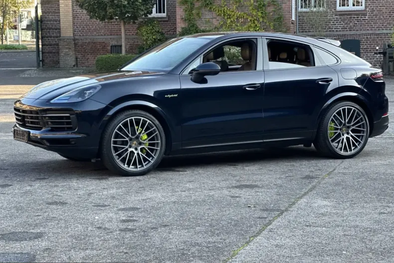 Porsche Cayenne din 2022 cu 34.900 km - oferta POR202851 - foto 1