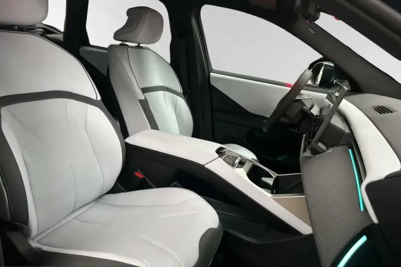 BMW iX3 (Seria X) din 2026 cu 10 km - oferta BMW202852 - foto 16