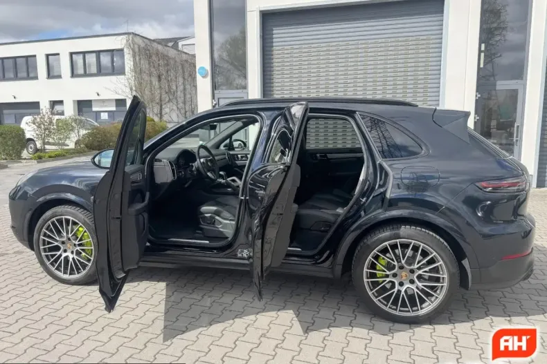 Porsche Cayenne din 2023 cu 29.461 km - oferta POR202853 - foto 8