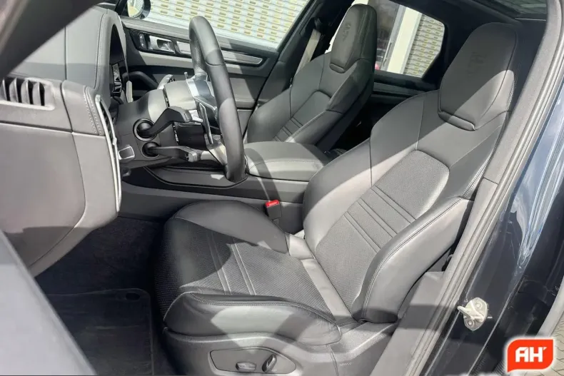 Porsche Cayenne din 2023 cu 29.461 km - oferta POR202853 - foto 17